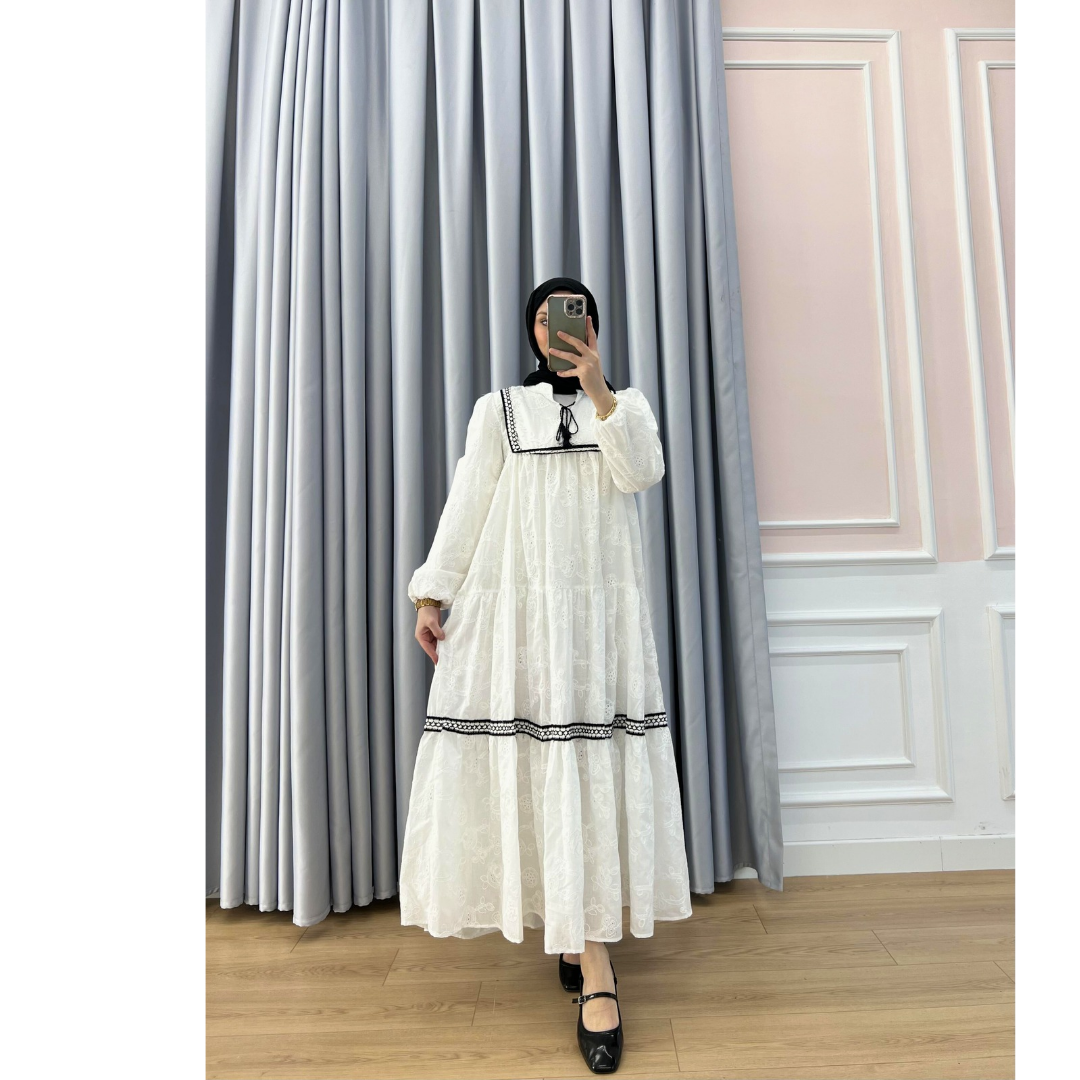 Robe BRODERIE